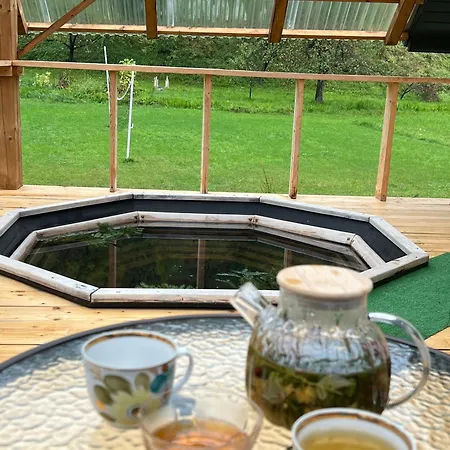 заворіття Nyaraló